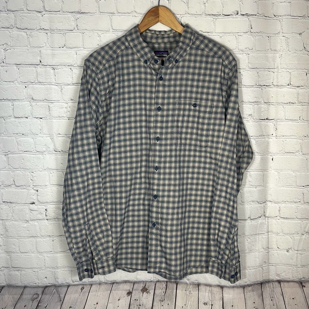 Patagonia Blue and White Plaid Casual Button Down Shirt